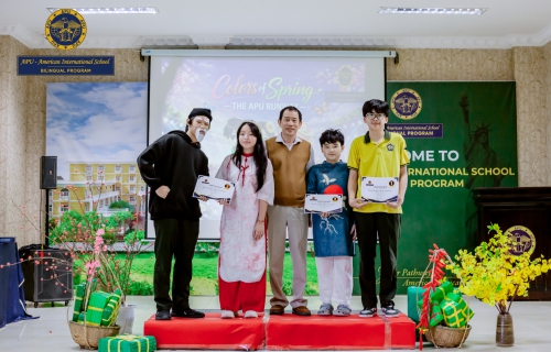 “COLORS OF SPRING - THE APU RUNWAY”: SẮC XUÂN RỰC RỠ TRÊN SÀN DIỄN APU