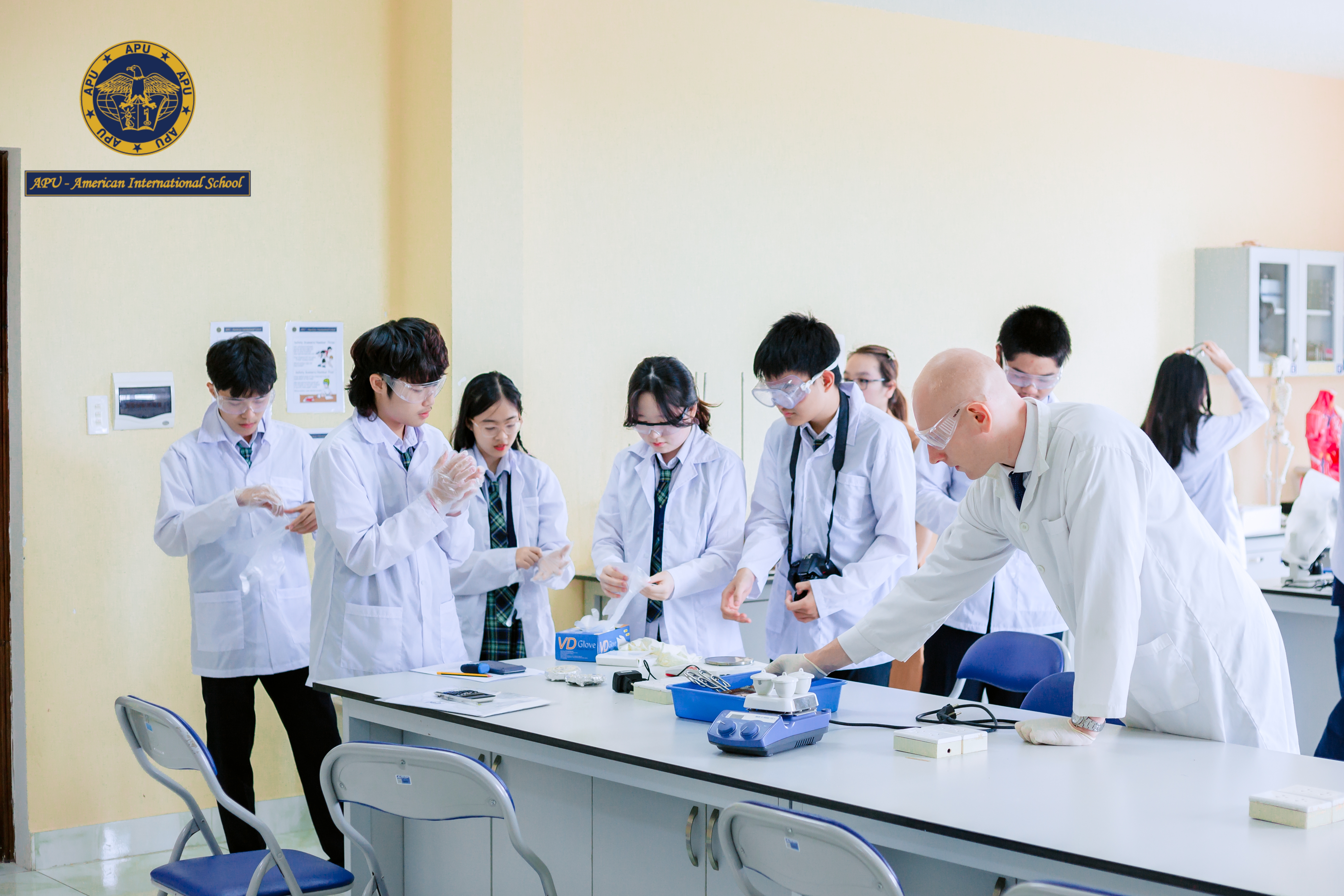 Chương trình Học thuật Nâng cao