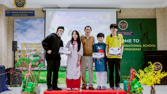 COLORS OF SPRING - THE APU - BILINGUAL PROGRAM RUNWAY: WHEN SPRING COMES ALIVE ON THE APU STAGE