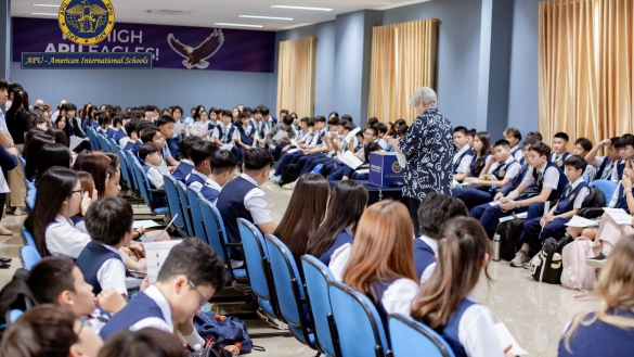 STUDENT COUNCIL IS BACK - AND HOTTER THAN EVER!